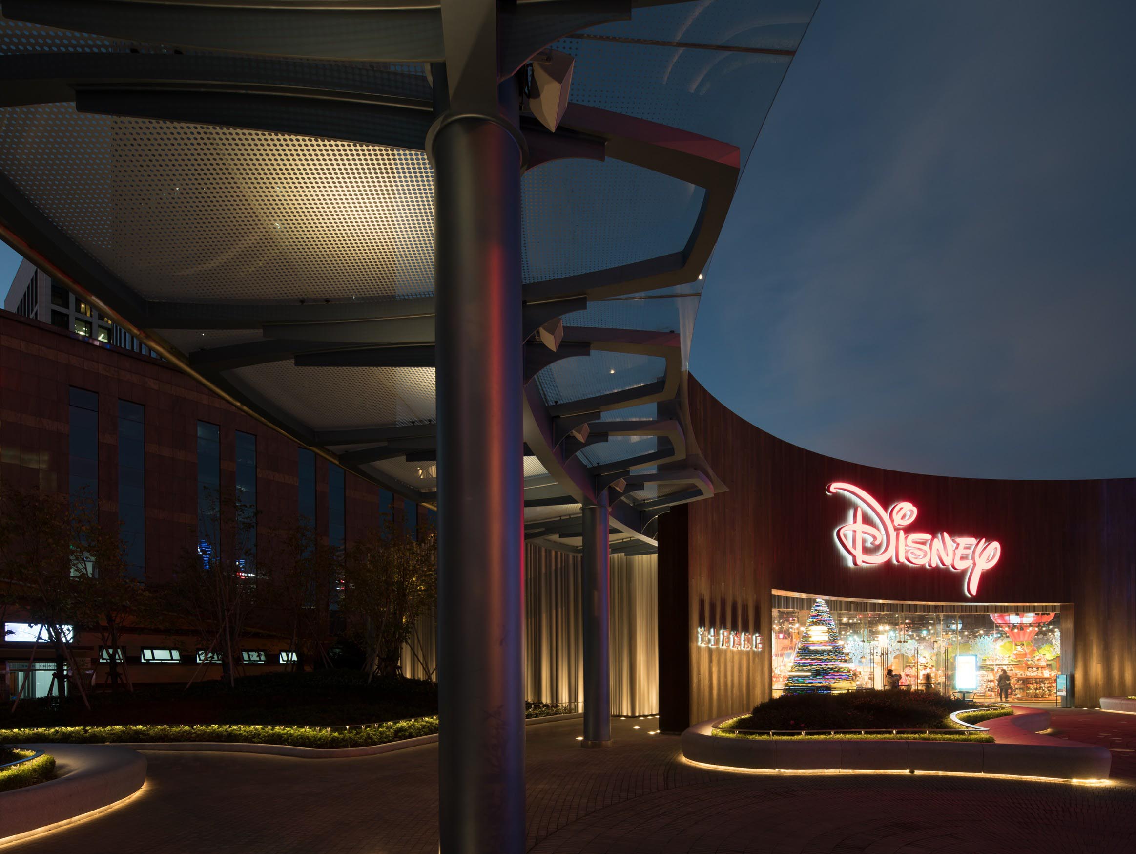 Disney store, Shanghai - Thermory